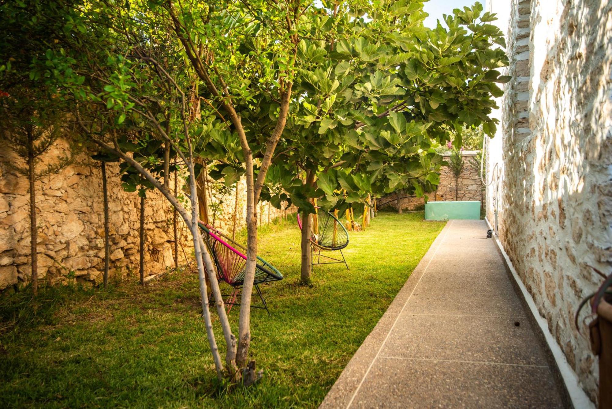 Villa Les Jardins Fleuris 4 Bedrooms As-Sawíra Exteriér fotografie