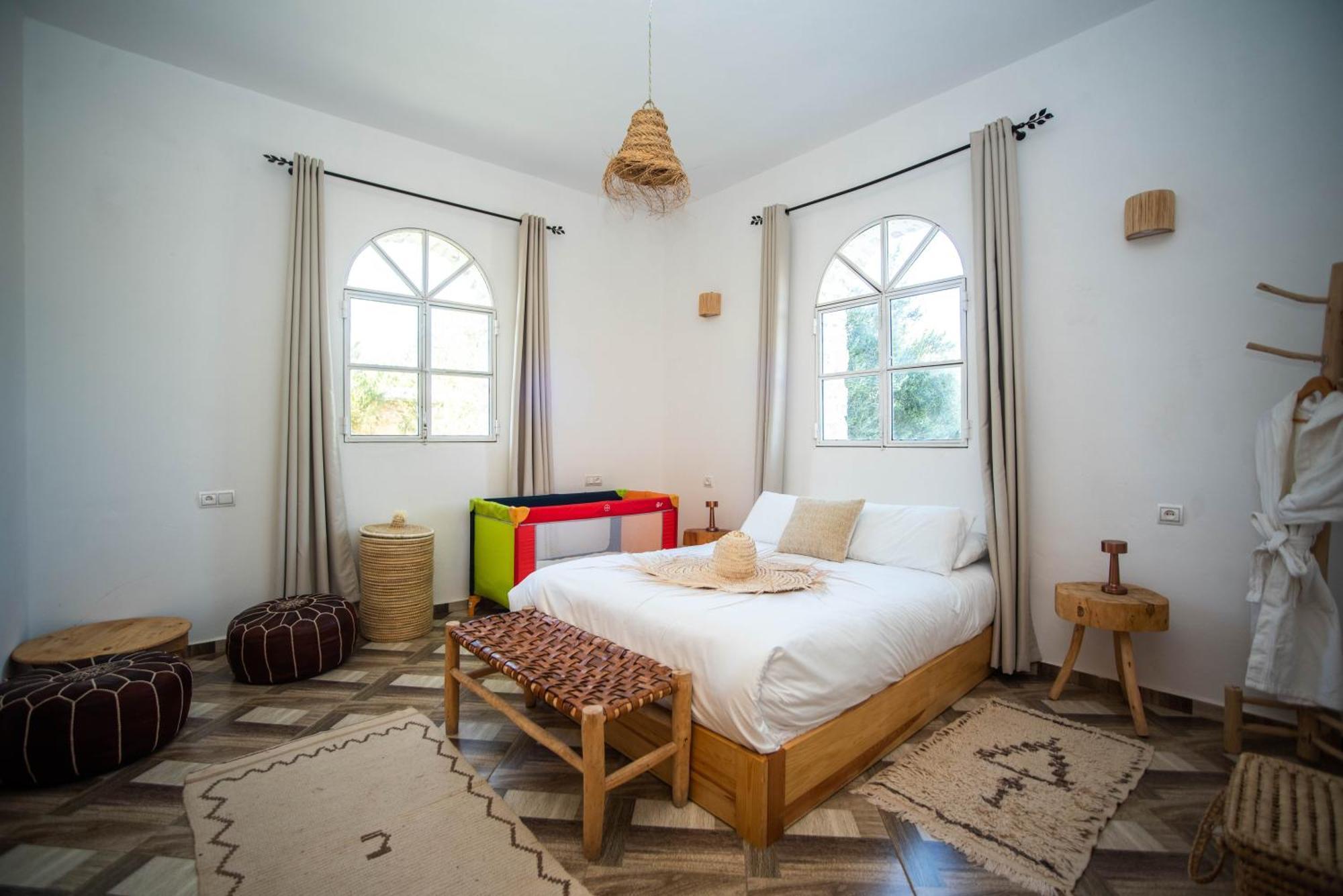 Villa Les Jardins Fleuris 4 Bedrooms As-Sawíra Exteriér fotografie