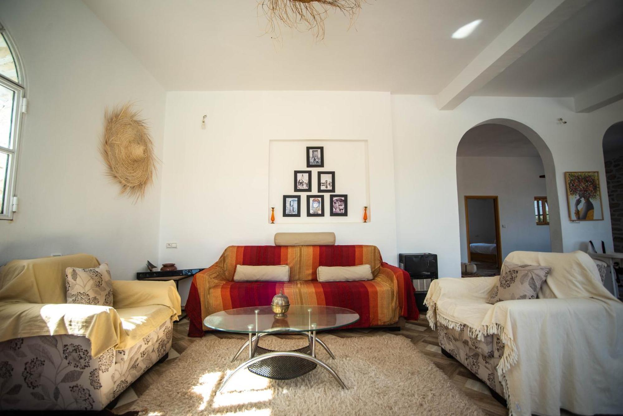 Villa Les Jardins Fleuris 4 Bedrooms As-Sawíra Exteriér fotografie