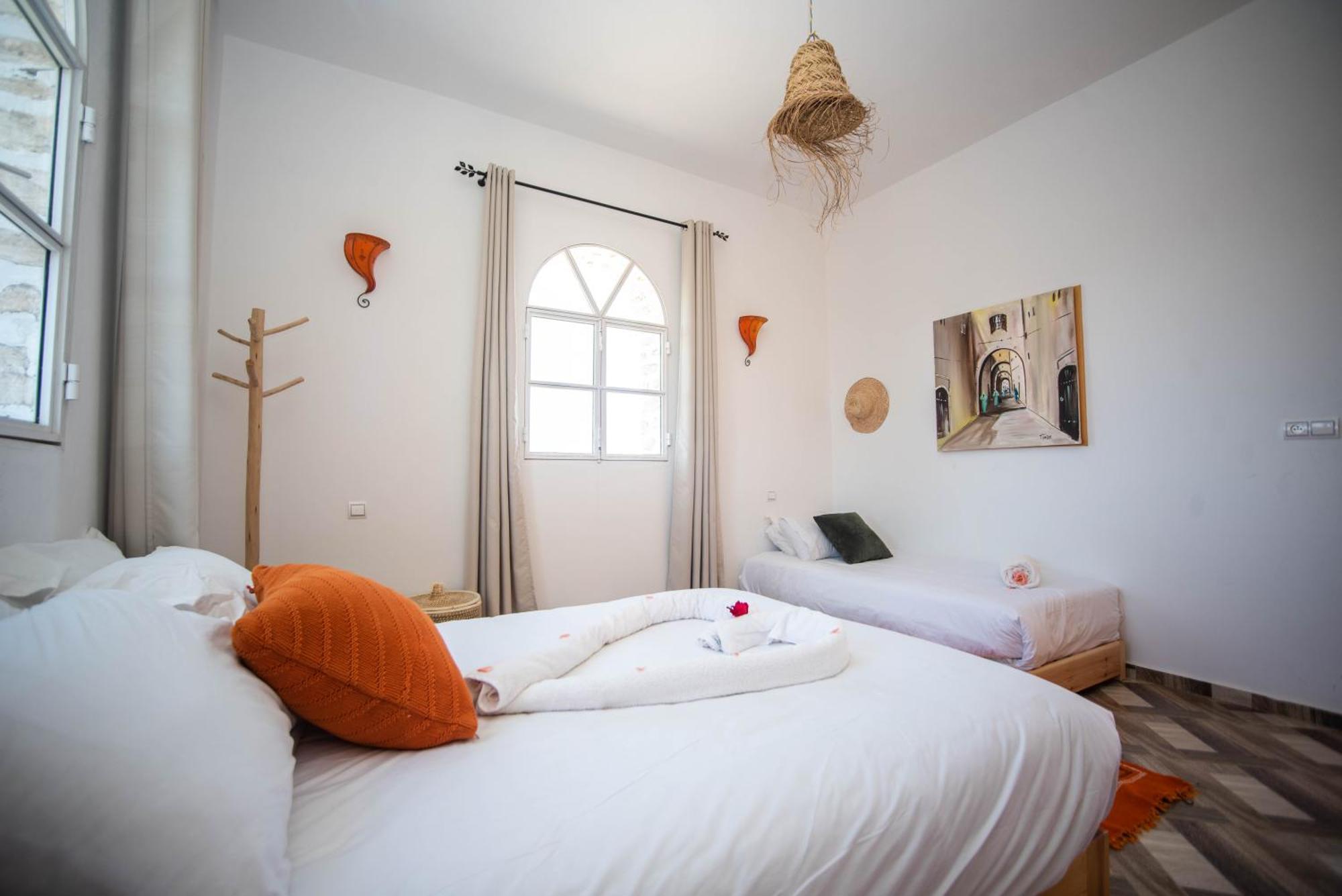 Villa Les Jardins Fleuris 4 Bedrooms As-Sawíra Exteriér fotografie