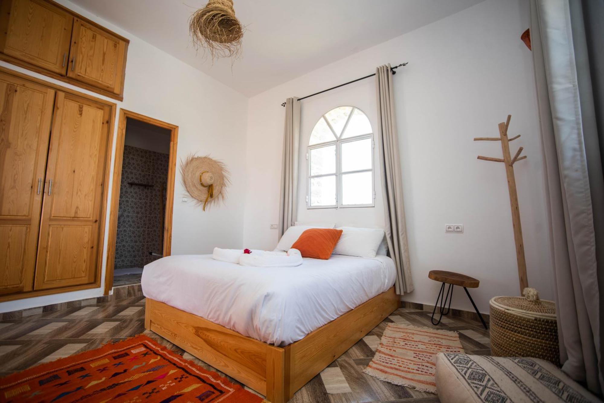 Villa Les Jardins Fleuris 4 Bedrooms As-Sawíra Exteriér fotografie